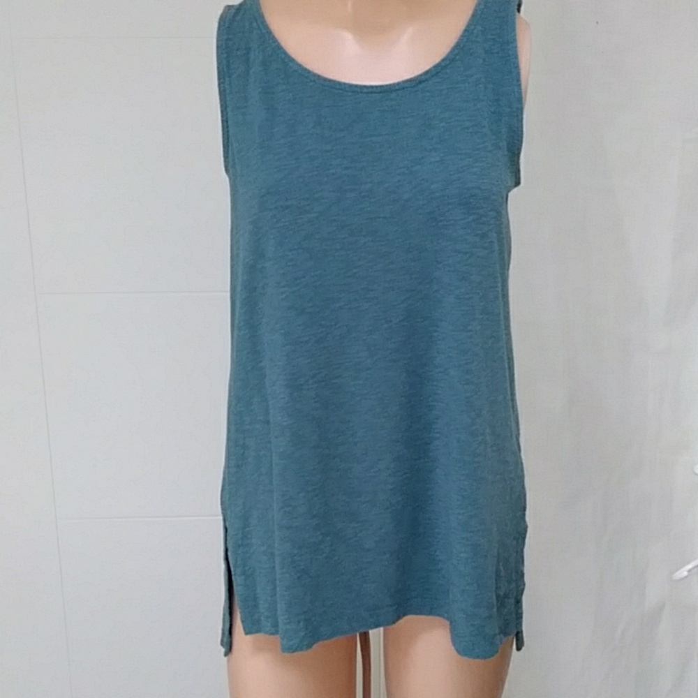Lucy & Laurel Casual sleeveless Top sz S